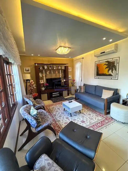 Foto 5 de Casa com 3 quartos à venda, 244m2 em Cavalhada, Porto Alegre - RS