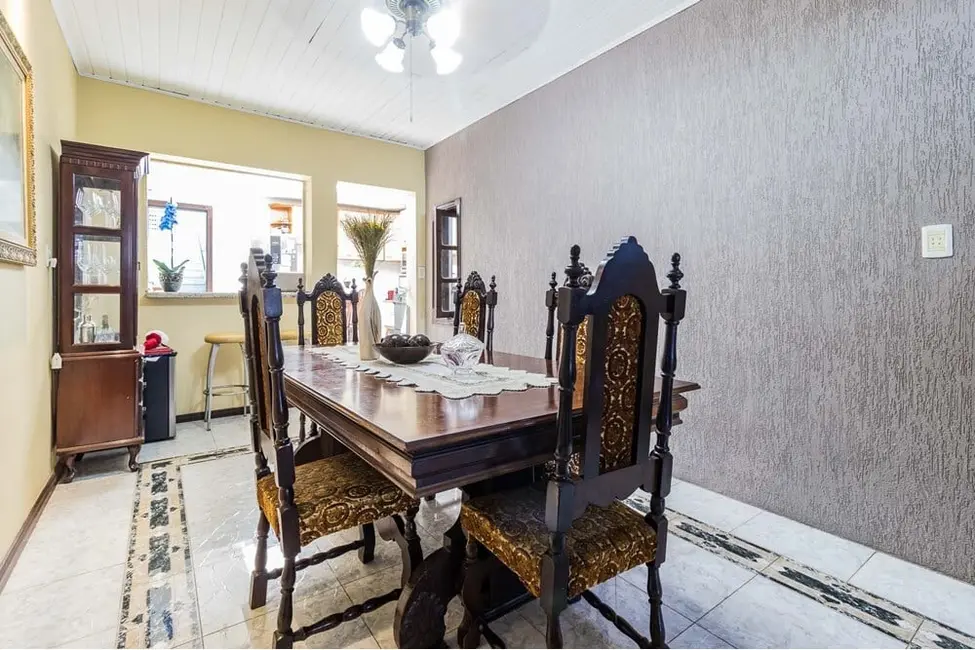 Foto 5 de Casa com 4 quartos à venda, 216m2 em Partenon, Porto Alegre - RS