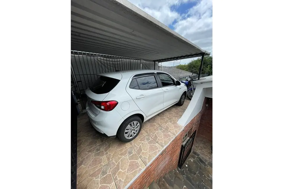 Casa com 3 quartos à venda, 129m2 em Santa Tereza, Porto Alegre - RS - imagem 4 Foto 4 de Casa com 3 quartos à venda, 129m2 em Santa Tereza, Porto Alegre - RS