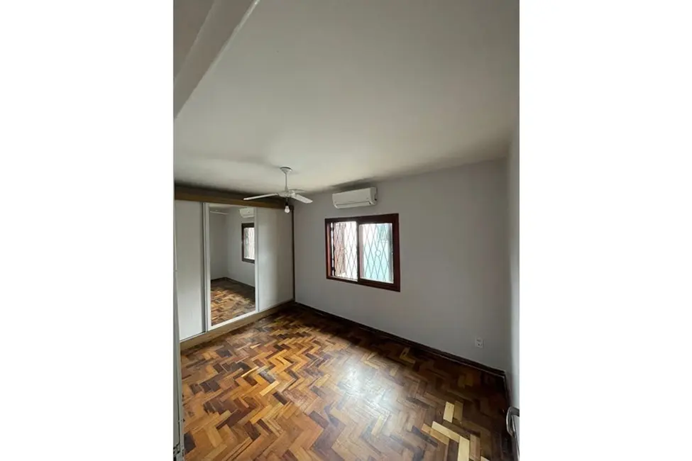 Casa com 3 quartos à venda, 129m2 em Santa Tereza, Porto Alegre - RS - imagem 3 Foto 3 de Casa com 3 quartos à venda, 129m2 em Santa Tereza, Porto Alegre - RS