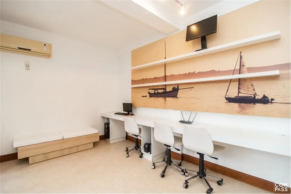 Foto 2 de Casa de Condomínio com 3 quartos à venda, 227m2 em Jardim Carvalho, Porto Alegre - RS