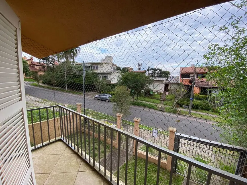 Casa com 4 quartos à venda, 266m2 em Chácara das Pedras, Porto Alegre - RS - imagem 6 Foto 6 de Casa com 4 quartos à venda, 266m2 em Chácara das Pedras, Porto Alegre - RS