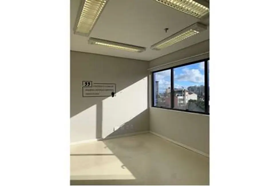 Foto 1 de Sala Comercial à venda, 26m2 em Menino Deus, Porto Alegre - RS