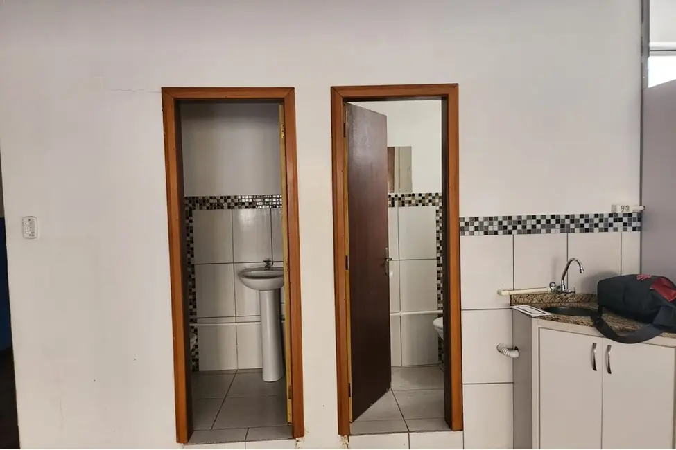Loja à venda, 89m2 em Centro Histórico, Porto Alegre - RS - imagem 8 Foto 8 de Loja à venda, 89m2 em Centro Histórico, Porto Alegre - RS