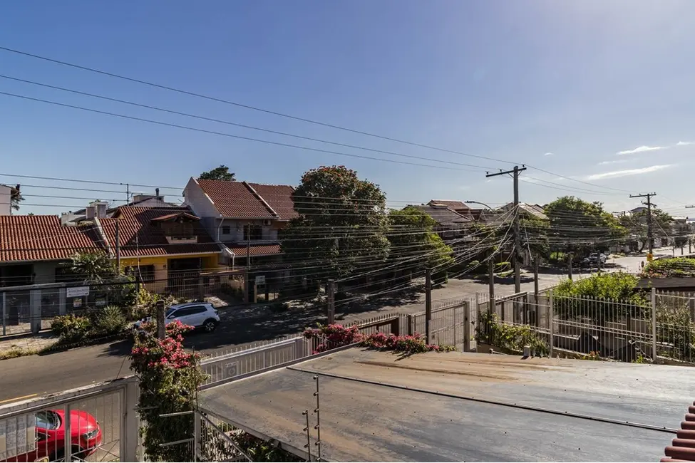 Foto 4 de Casa com 2 quartos à venda, 78m2 em Guarujá, Porto Alegre - RS