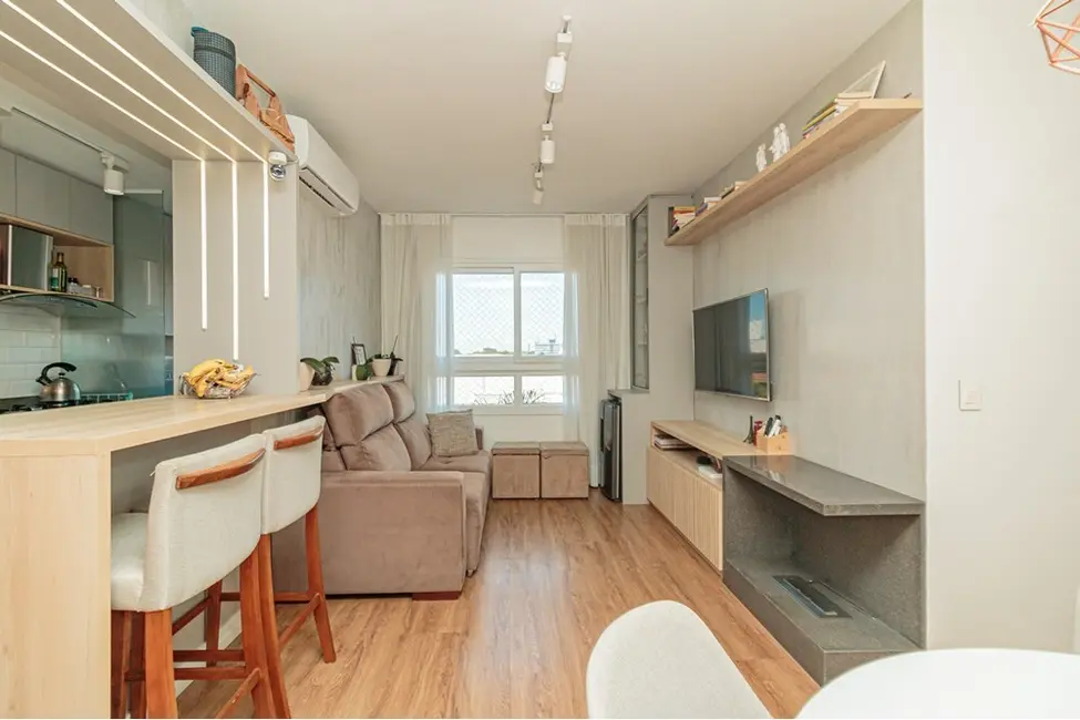Apartamento com 2 quartos à venda, 62m2 em Navegantes, Porto Alegre - RS - imagem 1 Foto 1 de Apartamento com 2 quartos à venda, 62m2 em Navegantes, Porto Alegre - RS