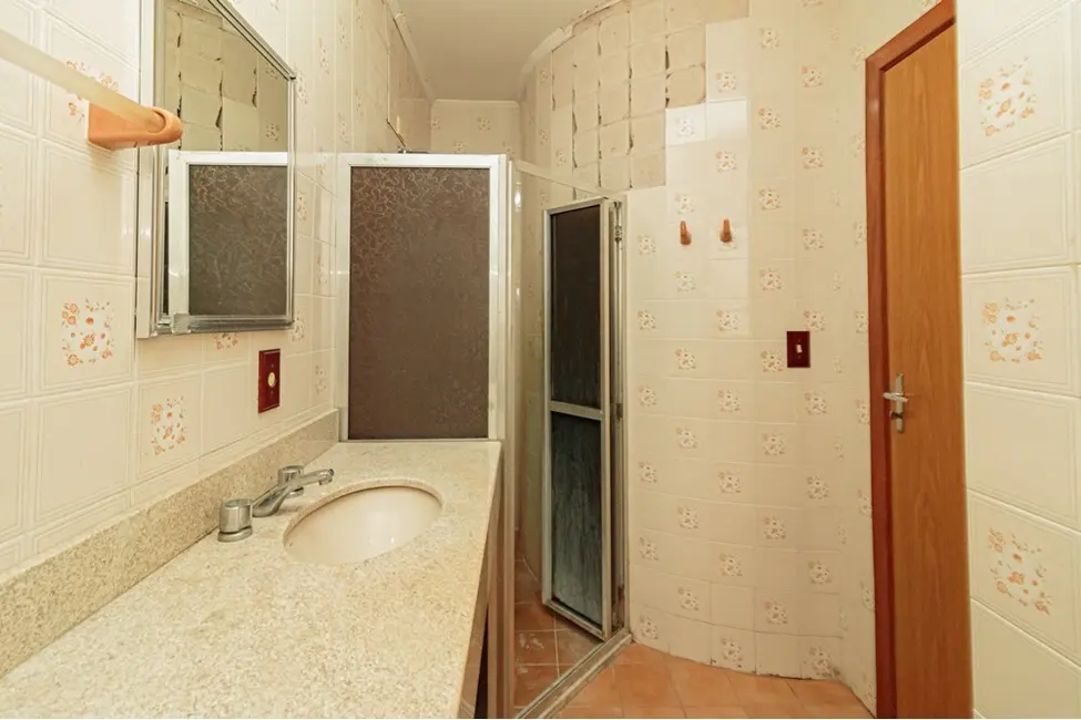 Apartamento com 1 quarto à venda, 98m2 em Centro Histórico, Porto Alegre - RS - imagem 9 Foto 9 de Apartamento com 1 quarto à venda, 98m2 em Centro Histórico, Porto Alegre - RS