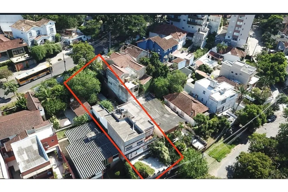Foto 2 de Terreno / Lote à venda em Petrópolis, Porto Alegre - RS