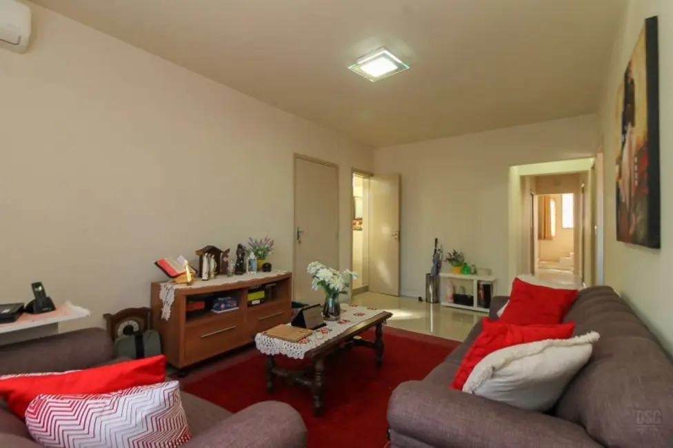 Casa com 7 quartos à venda, 330m2 em Nonoai, Porto Alegre - RS - imagem 5 Foto 5 de Casa com 7 quartos à venda, 330m2 em Nonoai, Porto Alegre - RS