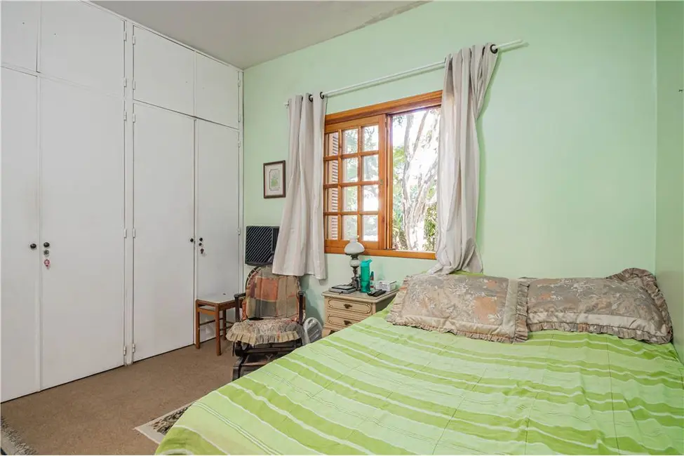 Casa com 5 quartos à venda, 400m2 em Petrópolis, Porto Alegre - RS - imagem 3 Foto 3 de Casa com 5 quartos à venda, 400m2 em Petrópolis, Porto Alegre - RS