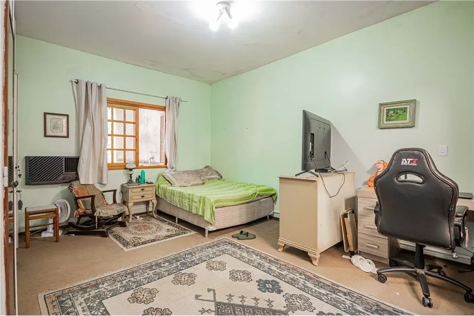 Casa com 5 quartos à venda, 400m2 em Petrópolis, Porto Alegre - RS - imagem 5 Foto 5 de Casa com 5 quartos à venda, 400m2 em Petrópolis, Porto Alegre - RS
