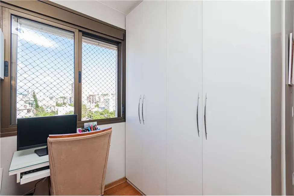 Apartamento com 2 quartos à venda, 73m2 em Menino Deus, Porto Alegre - RS - imagem 3 Foto 3 de Apartamento com 2 quartos à venda, 73m2 em Menino Deus, Porto Alegre - RS