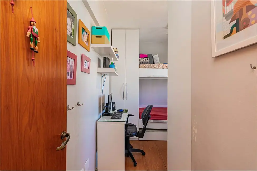 Apartamento com 2 quartos à venda, 73m2 em Menino Deus, Porto Alegre - RS - imagem 6 Foto 6 de Apartamento com 2 quartos à venda, 73m2 em Menino Deus, Porto Alegre - RS