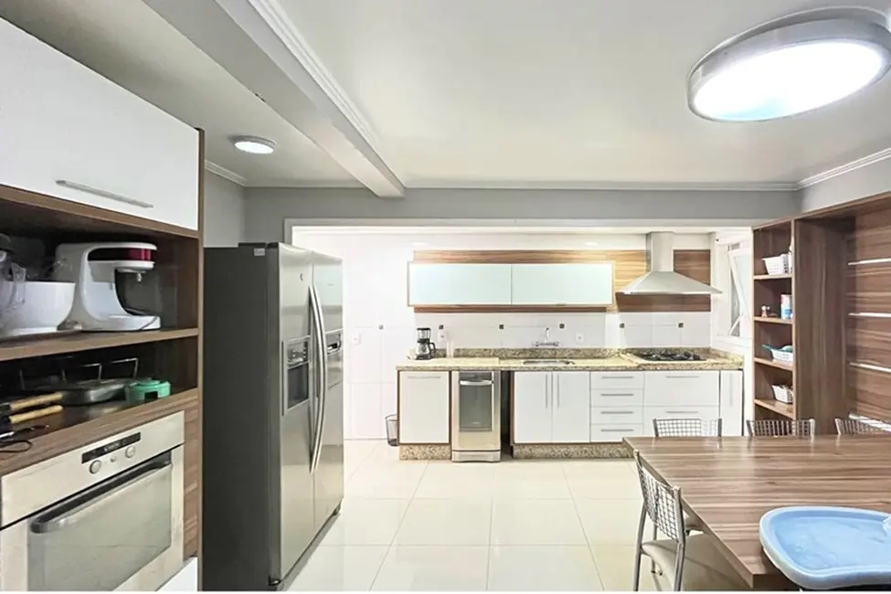 Foto 2 de Casa de Condomínio com 5 quartos à venda, 300m2 em Ipanema, Porto Alegre - RS