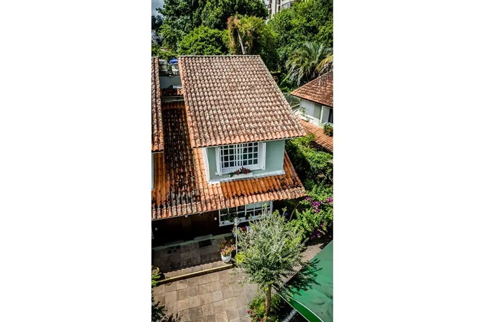Foto 2 de Casa de Condomínio com 2 quartos à venda, 80m2 em Tristeza, Porto Alegre - RS