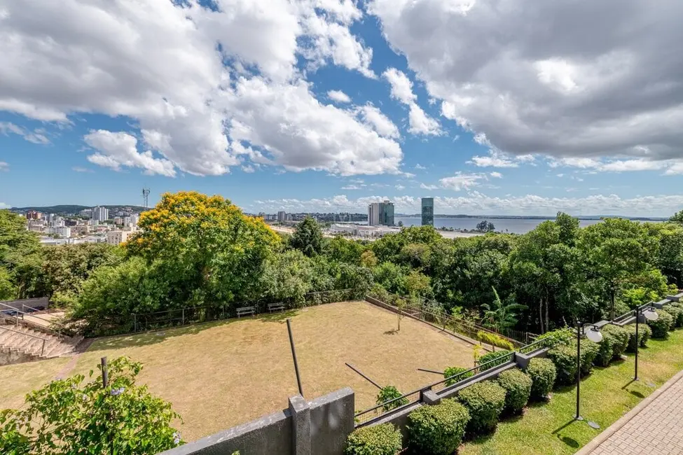 Foto 3 de Apartamento com 3 quartos à venda, 150m2 em Cristal, Porto Alegre - RS