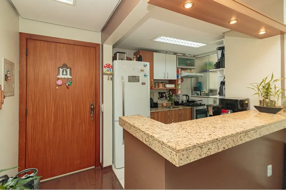 Apartamento com 2 quartos à venda, 68m2 em Menino Deus, Porto Alegre - RS - imagem 2 Foto 2 de Apartamento com 2 quartos à venda, 68m2 em Menino Deus, Porto Alegre - RS