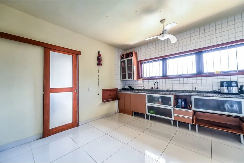 Foto 2 de Casa com 4 quartos à venda, 329m2 em Ipanema, Porto Alegre - RS