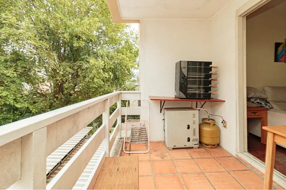 Apartamento com 2 quartos à venda, 77m2 em Santa Cecília, Porto Alegre - RS - imagem 2 Foto 2 de Apartamento com 2 quartos à venda, 77m2 em Santa Cecília, Porto Alegre - RS