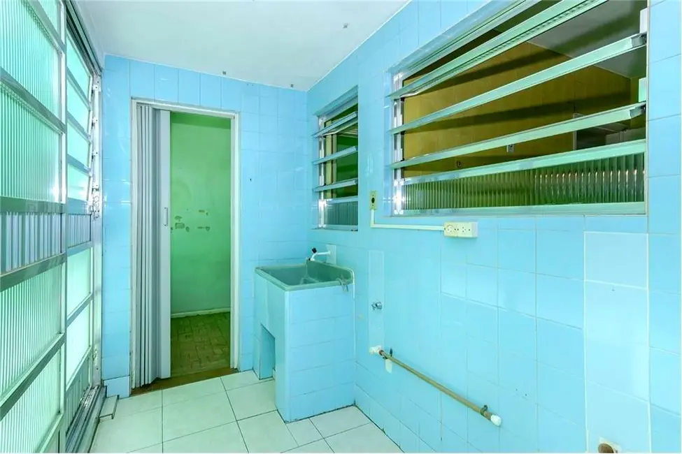 Foto 8 de Apartamento com 4 quartos à venda, 147m2 em Independência, Porto Alegre - RS