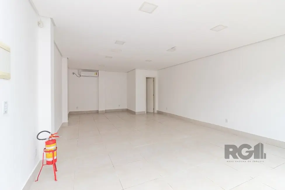 Foto 5 de Loja à venda, 48m2 em Jardim Sabará, Porto Alegre - RS