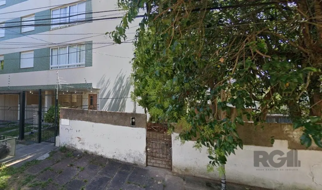 Foto 2 de Terreno / Lote à venda em Vila Ipiranga, Porto Alegre - RS