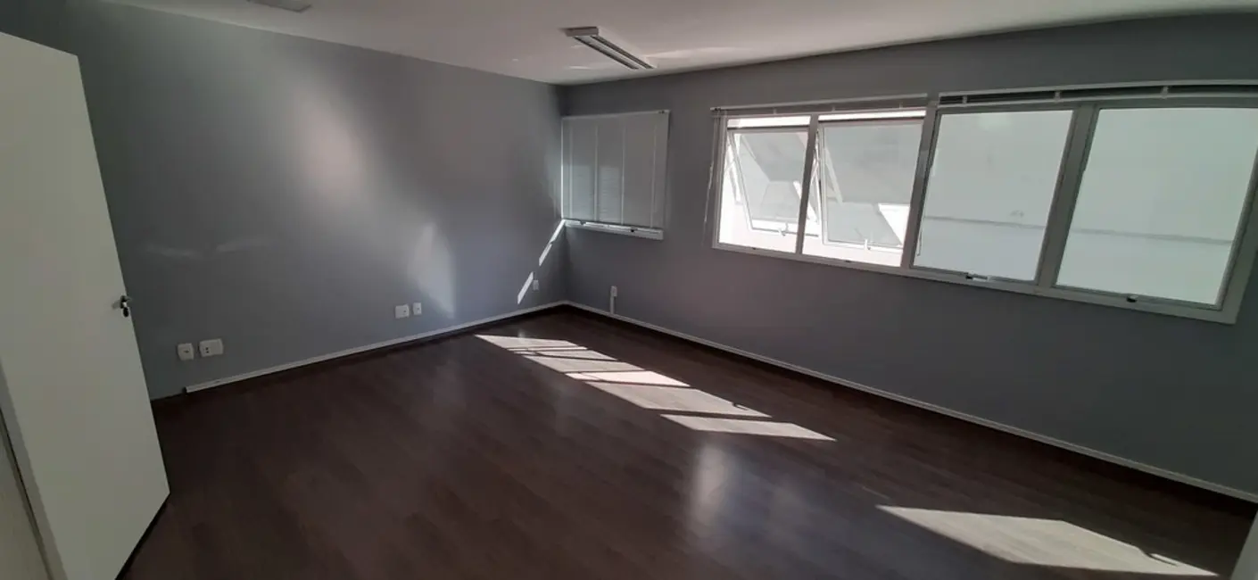 Foto 3 de Sala Comercial à venda, 33m2 em Menino Deus, Porto Alegre - RS
