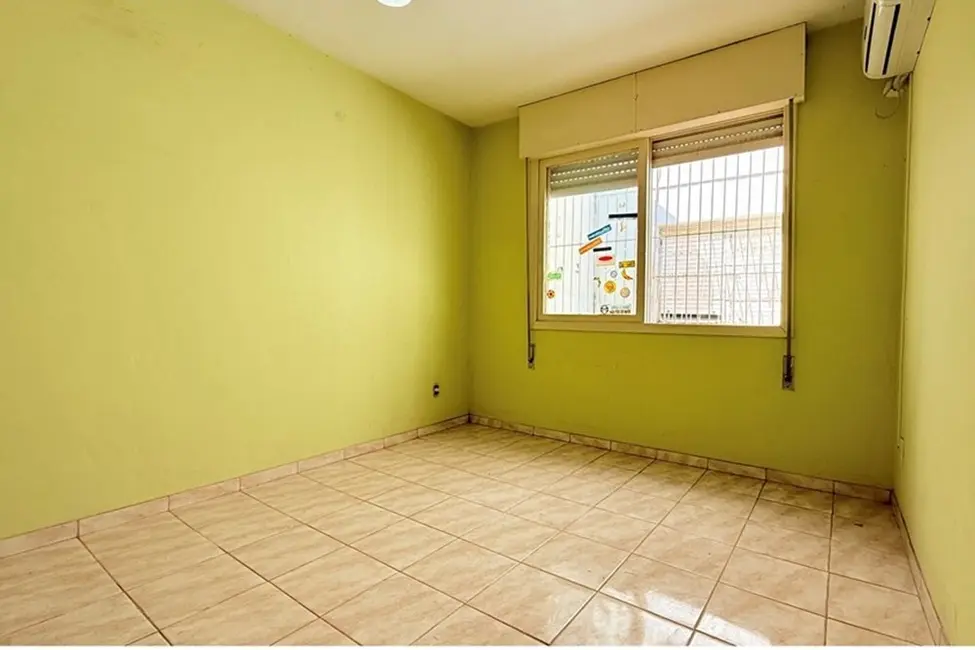 Foto 2 de Apartamento com 2 quartos à venda, 65m2 em Cristal, Porto Alegre - RS