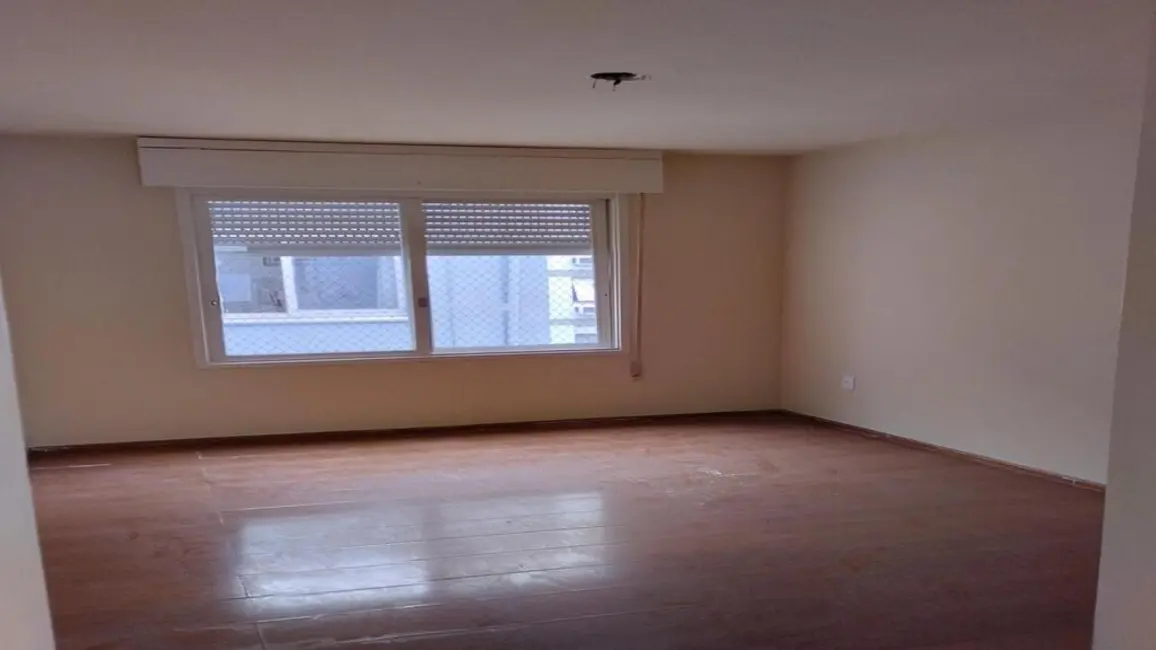 Apartamento com 1 quarto à venda, 40m2 em Menino Deus, Porto Alegre - RS - imagem 8 Foto 8 de Apartamento com 1 quarto à venda, 40m2 em Menino Deus, Porto Alegre - RS