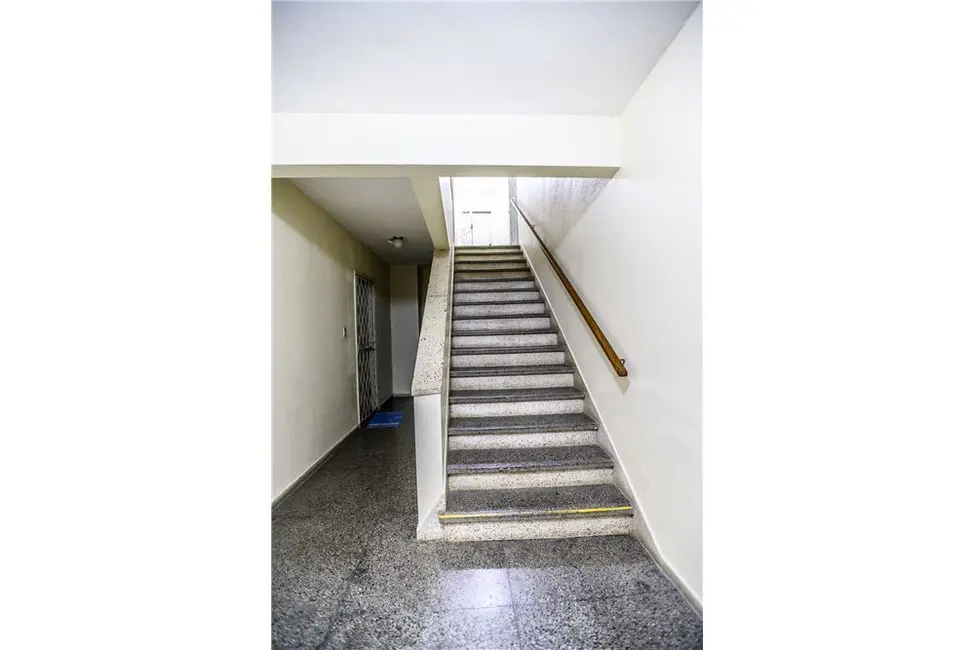 Apartamento com 1 quarto à venda, 44m2 em Vila Ipiranga, Porto Alegre - RS - imagem 7 Foto 7 de Apartamento com 1 quarto à venda, 44m2 em Vila Ipiranga, Porto Alegre - RS