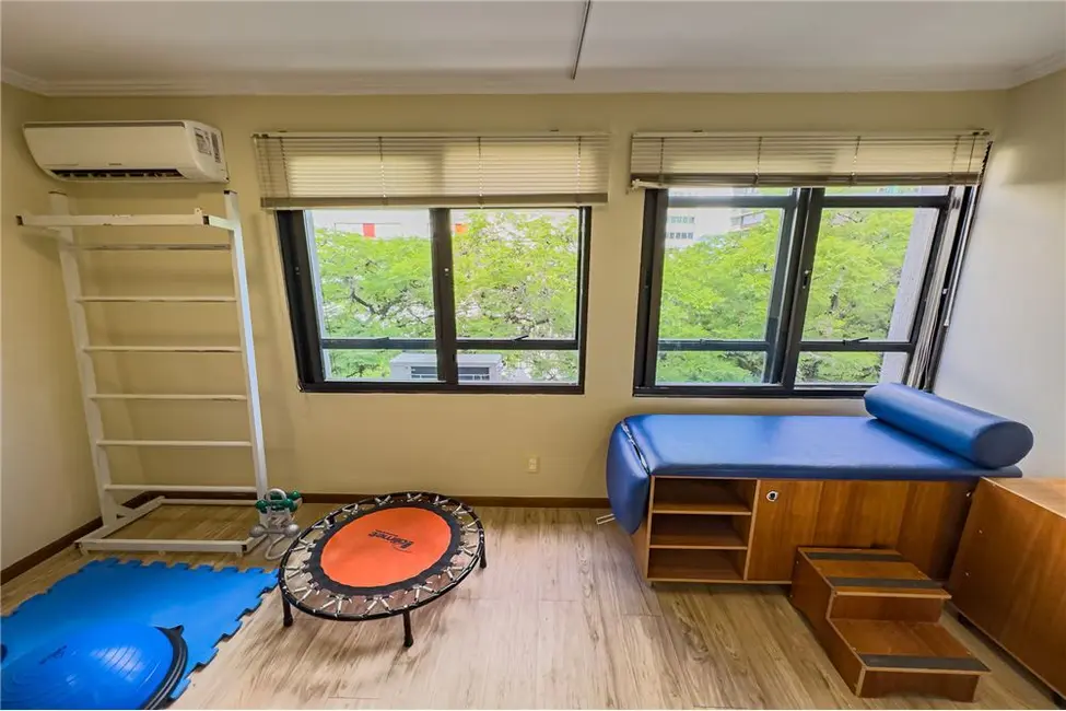 Sala Comercial à venda, 39m2 em Moinhos de Vento, Porto Alegre - RS - imagem 4 Foto 4 de Sala Comercial à venda, 39m2 em Moinhos de Vento, Porto Alegre - RS