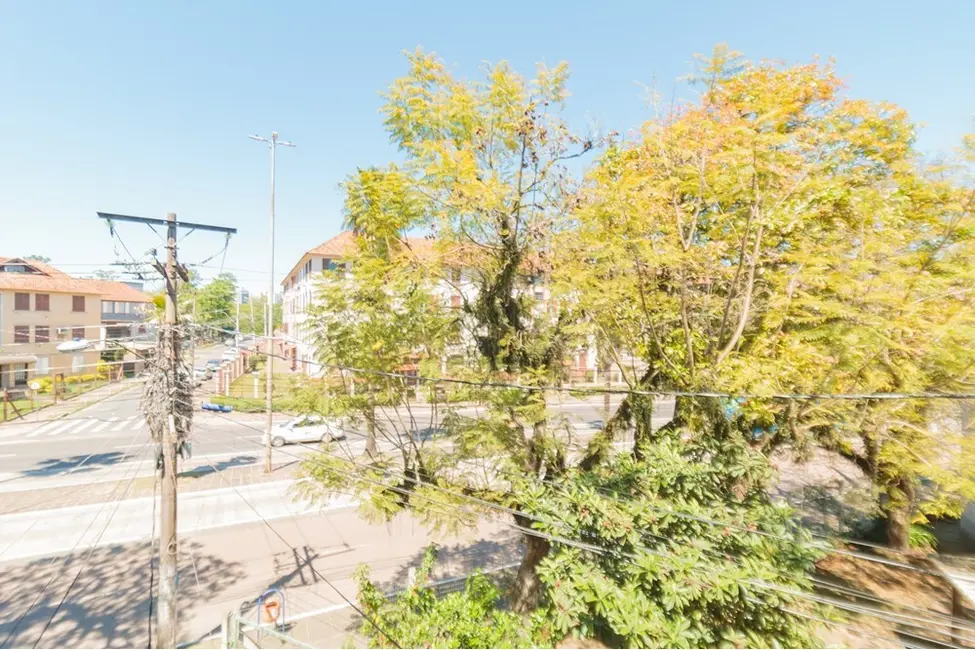Apartamento com 2 quartos à venda, 53m2 em Passo da Areia, Porto Alegre - RS - imagem 6 Foto 6 de Apartamento com 2 quartos à venda, 53m2 em Passo da Areia, Porto Alegre - RS