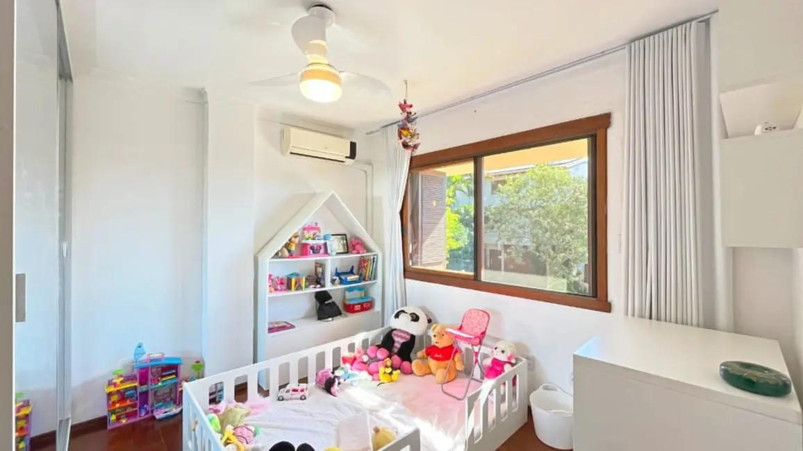 Casa com 3 quartos à venda, 172m2 em Teresópolis, Porto Alegre - RS - imagem 9 Foto 9 de Casa com 3 quartos à venda, 172m2 em Teresópolis, Porto Alegre - RS