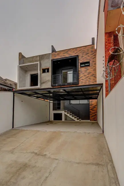 Foto 1 de Casa com 3 quartos à venda, 210m2 em Chácara das Pedras, Porto Alegre - RS