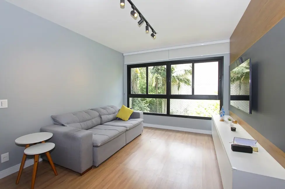 Apartamento com 3 quartos à venda, 101m2 em Menino Deus, Porto Alegre - RS - imagem 9 Foto 9 de Apartamento com 3 quartos à venda, 101m2 em Menino Deus, Porto Alegre - RS