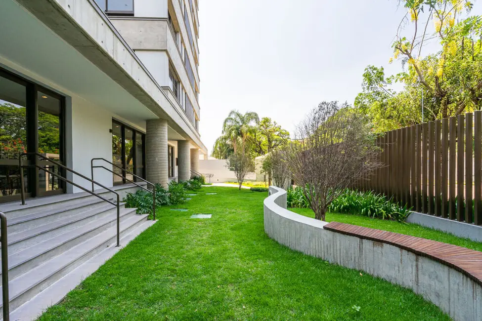 Apartamento com 3 quartos à venda, 110m2 em Menino Deus, Porto Alegre - RS - imagem 4 Foto 4 de Apartamento com 3 quartos à venda, 110m2 em Menino Deus, Porto Alegre - RS