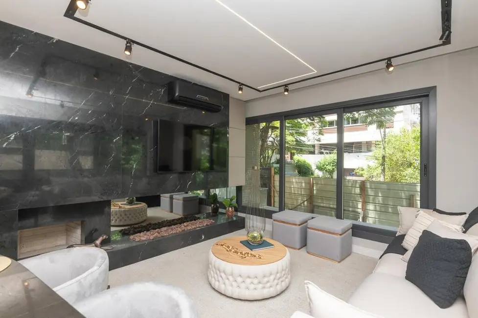 Foto 9 de Apartamento com 3 quartos à venda, 98m2 em Rio Branco, Porto Alegre - RS