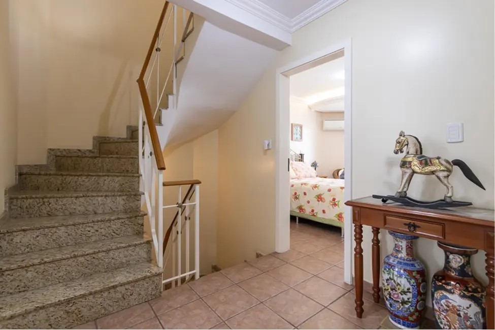 Foto 9 de Casa de Condomínio com 4 quartos à venda, 245m2 em Boa Vista, Porto Alegre - RS