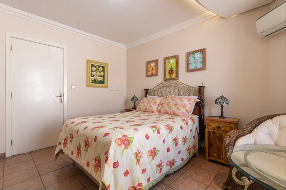 Foto 4 de Casa de Condomínio com 4 quartos à venda, 245m2 em Boa Vista, Porto Alegre - RS