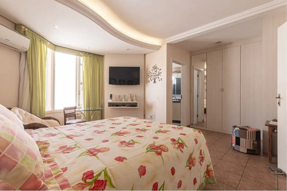 Foto 5 de Casa de Condomínio com 4 quartos à venda, 245m2 em Boa Vista, Porto Alegre - RS