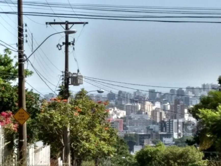 Foto 1 de Terreno / Lote à venda em Santa Tereza, Porto Alegre - RS