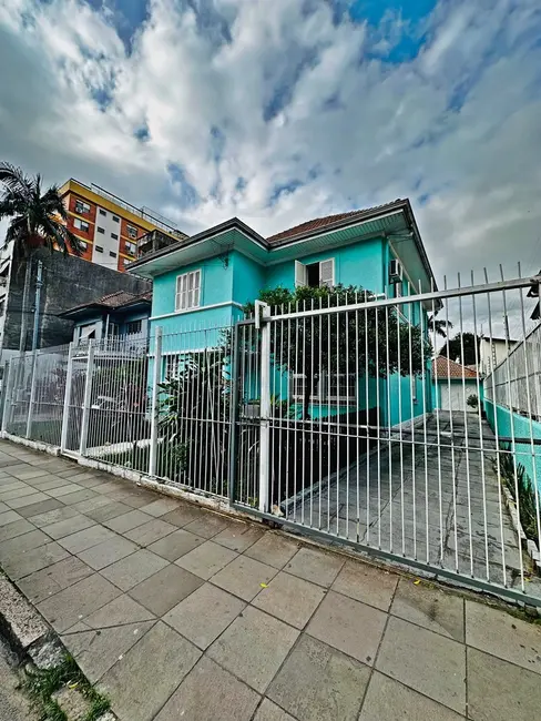 Foto 3 de Casa com 4 quartos à venda, 278m2 em Floresta, Porto Alegre - RS