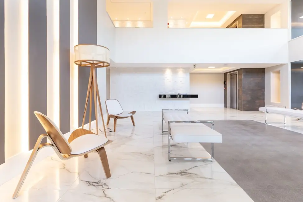 Apartamento com 3 quartos à venda, 177m2 em Menino Deus, Porto Alegre - RS - imagem 9 Foto 9 de Apartamento com 3 quartos à venda, 177m2 em Menino Deus, Porto Alegre - RS