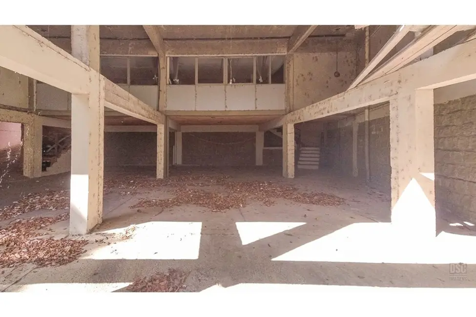 Casa com 8 quartos à venda, 1278m2 em Glória, Porto Alegre - RS - imagem 8 Foto 8 de Casa com 8 quartos à venda, 1278m2 em Glória, Porto Alegre - RS