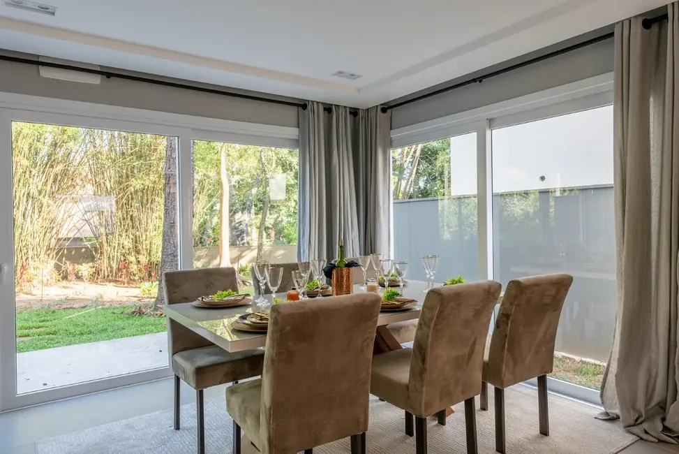 Foto 8 de Casa de Condomínio com 3 quartos à venda, 300m2 em Ipanema, Porto Alegre - RS