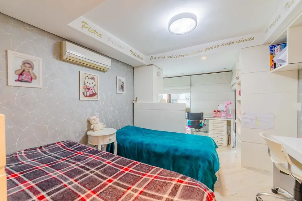 Apartamento com 4 quartos à venda, 266m2 em Petrópolis, Porto Alegre - RS - imagem 5 Foto 5 de Apartamento com 4 quartos à venda, 266m2 em Petrópolis, Porto Alegre - RS