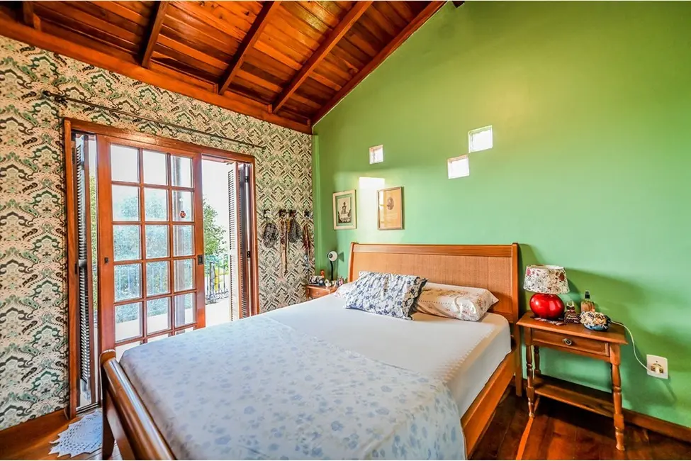 Casa de Condomínio com 4 quartos à venda, 200m2 em Santa Tereza, Porto Alegre - RS - imagem 4 Foto 4 de Casa de Condomínio com 4 quartos à venda, 200m2 em Santa Tereza, Porto Alegre - RS