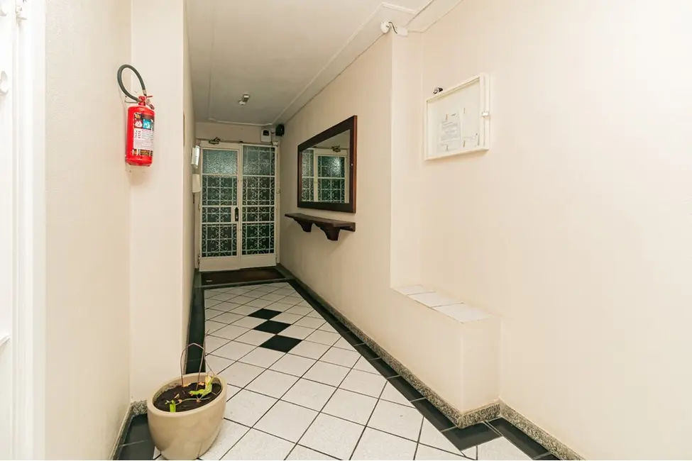 Apartamento com 2 quartos à venda, 76m2 em Mont Serrat, Porto Alegre - RS - imagem 7 Foto 7 de Apartamento com 2 quartos à venda, 76m2 em Mont Serrat, Porto Alegre - RS