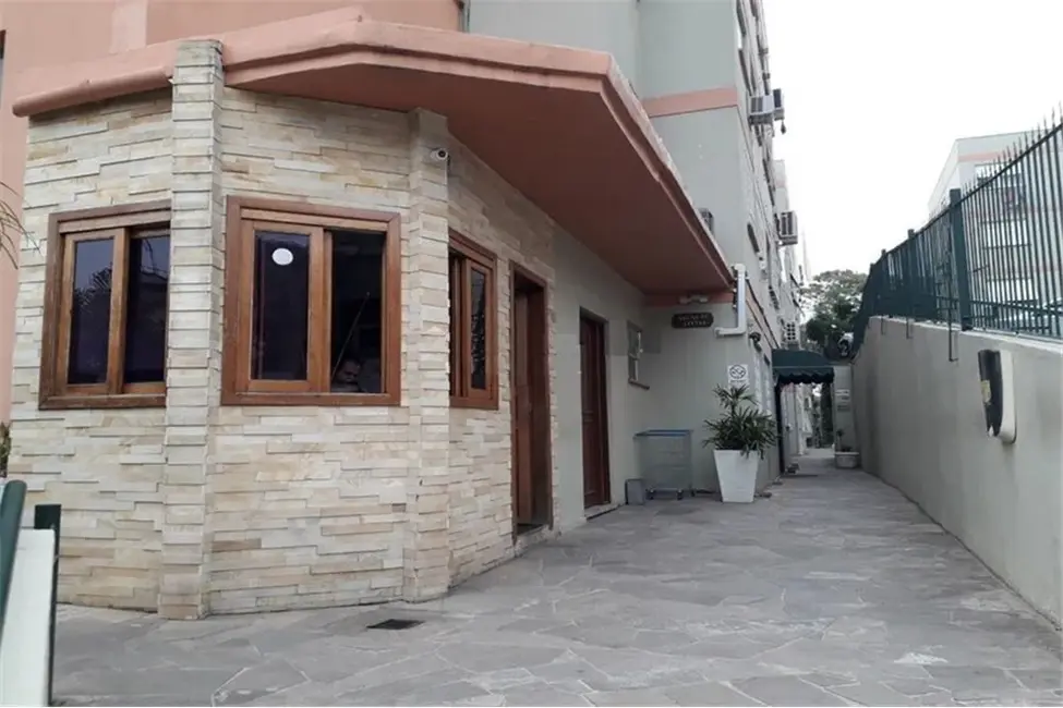 Foto 1 de Apartamento com 2 quartos à venda, 55m2 em Santo Antônio, Porto Alegre - RS