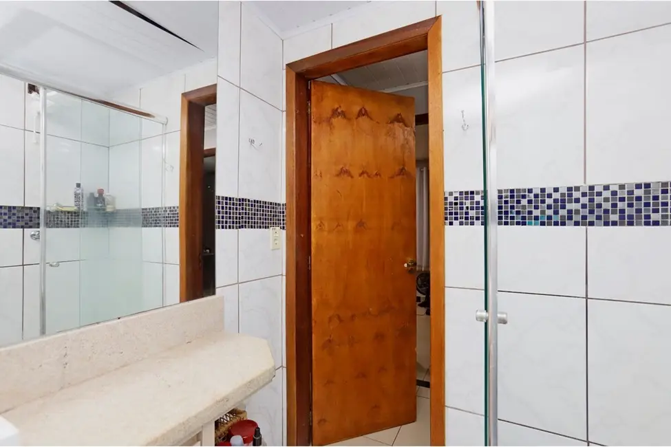 Casa com 3 quartos à venda, 54m2 em Rubem Berta, Porto Alegre - RS - imagem 3 Foto 3 de Casa com 3 quartos à venda, 54m2 em Rubem Berta, Porto Alegre - RS